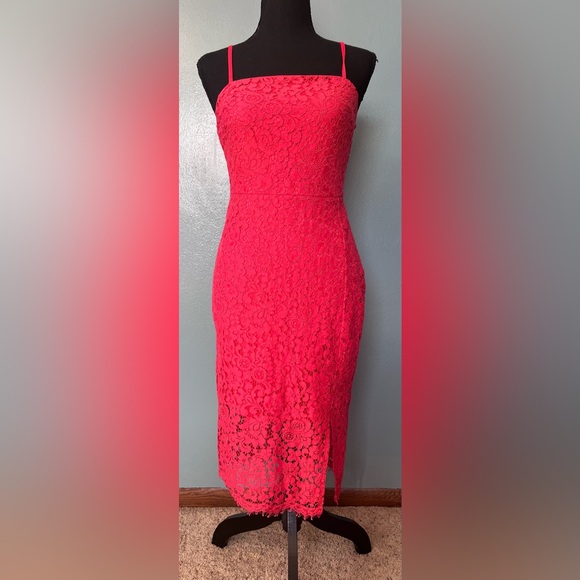 Express Dresses & Skirts - EXPRESS pink lace dress, slit on side​​​